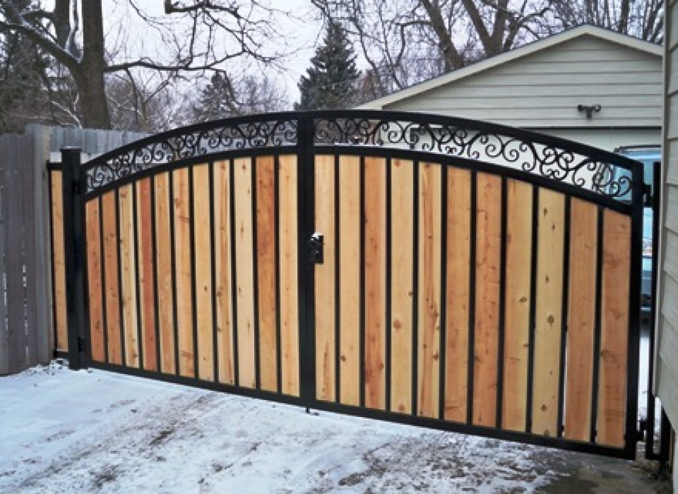 Iron and wood gate for home